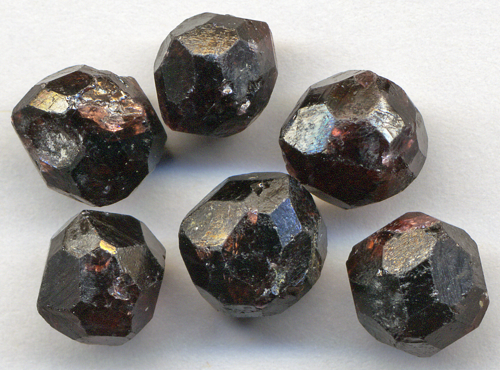 Almandine garnet, Connecticut's state mineral