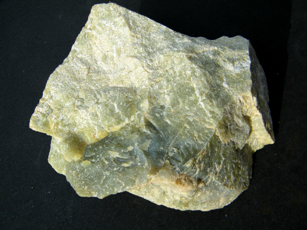 Green serpentine, like Rhode Island bowenite